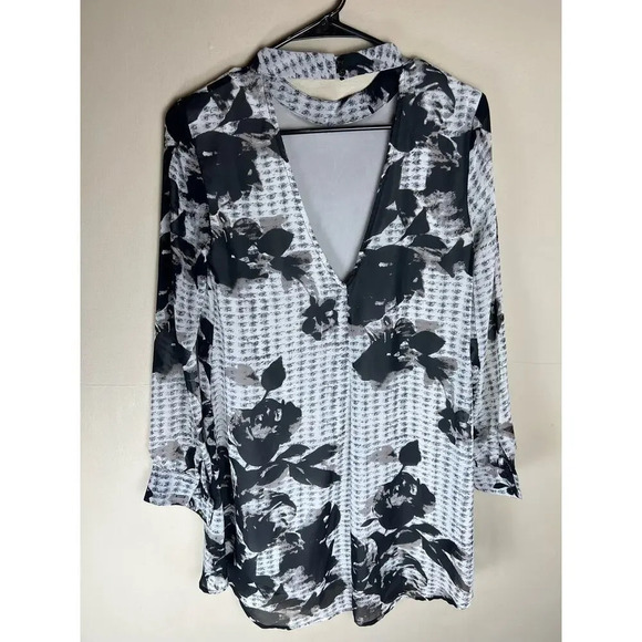ASTR The Label Black Floral Print Mock Neck Open Back Shift Dress Women Size XS - Picture 3 of 6